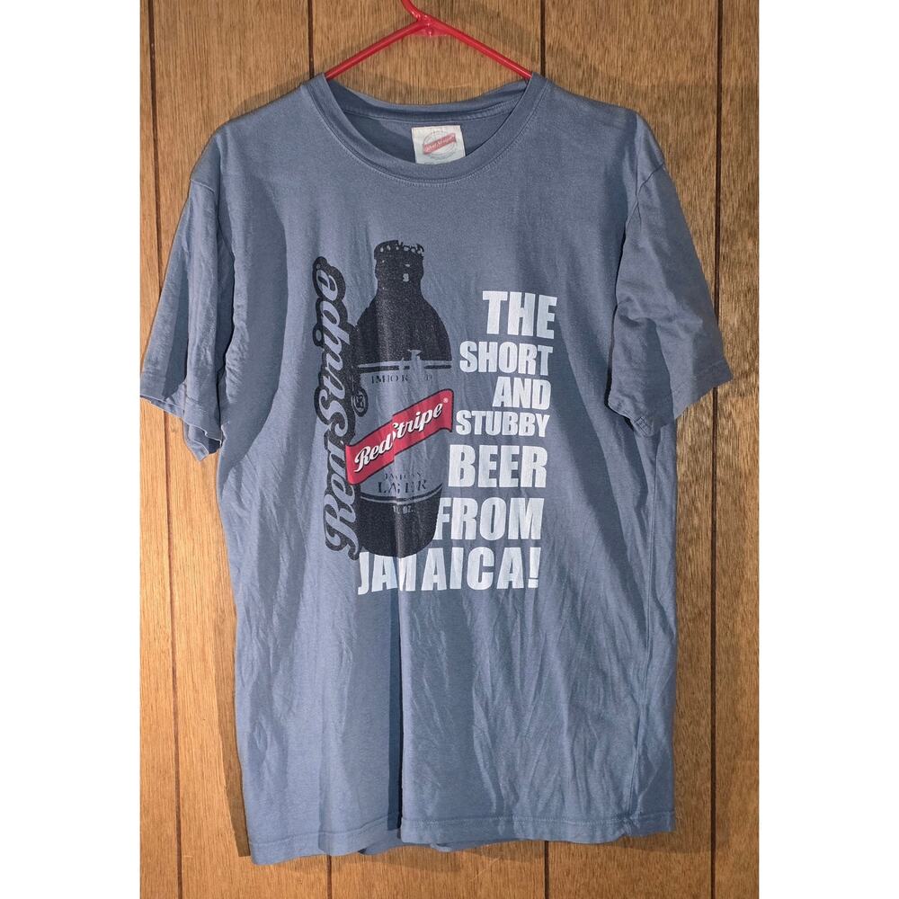Red Stripe Beer T Shirt Mens Medium  Jamaica Graphic Short Stubby Lager